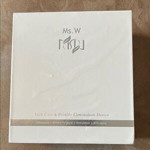 Ms. W Neck Care Device
